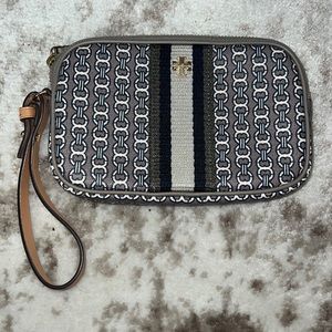 Tory Burch clutch / wristlet